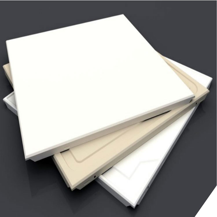 Почему стоит выбрать алюминиевый металлический потолок для современной архитектуры?